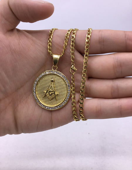 18k gold over stainless steel Medallion with Cubic Zirconia includes Cuban link chain set